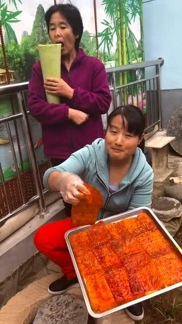 吃瓜群众表示只想吃瓜,只求一瓜，无关风月